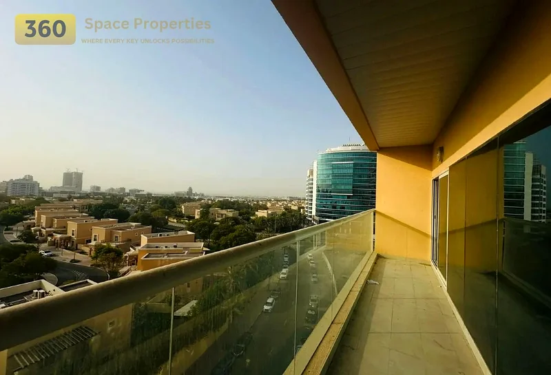 Hug size | 3BHK + maid room | prime location63747260069377111