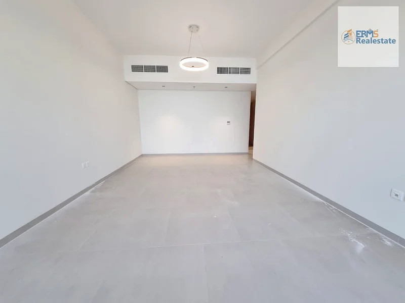 Brand New | Modern Layout | Book Now | Huge Size63767061990017112