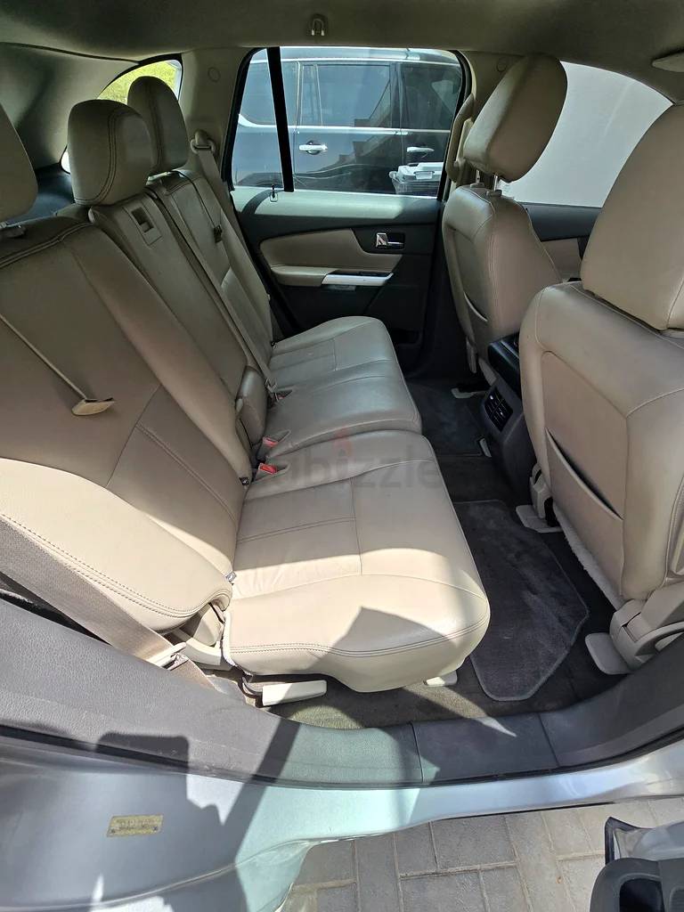 Ford Edge Sport, good condition, 6 cylinder, silver color63612083152385114