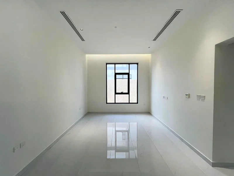 حصري | فيلا بـ 5 غرف نوم رئيسية | مجلس كبير63725078847363113