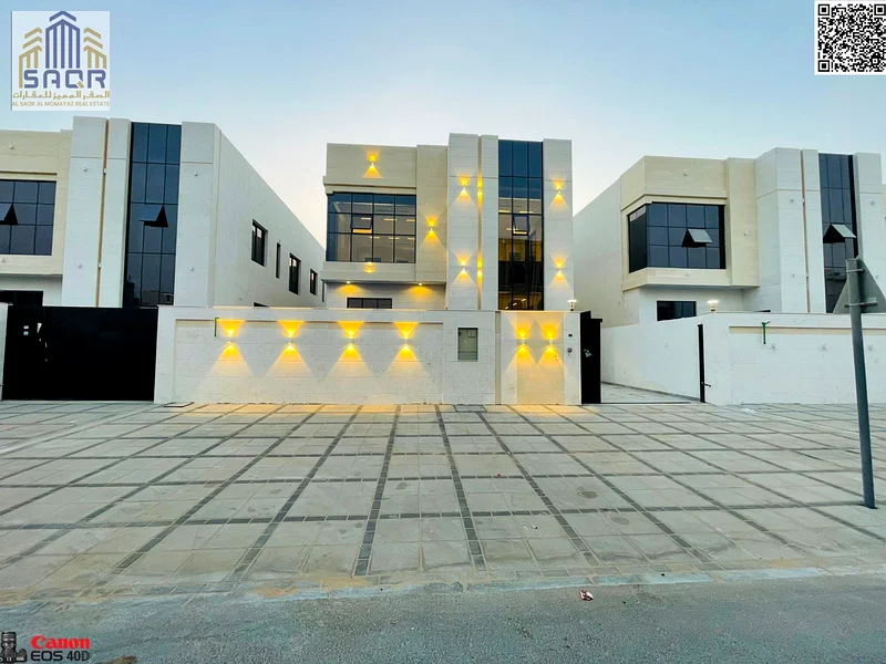 امتلك فيلا في أكثر المناطق رقيًا، بما في ذلك رسوم التسجيل والملكية الدائمة لجميع الجنسيات، على الشارع الرئيسي وخلف جميع الخدمات، ري63913890372098113