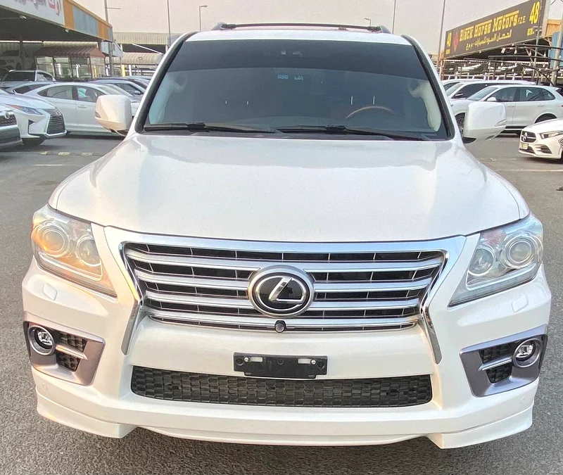 Lexus LX570 S V8 5.7L Full Option Model 201163612073473795112