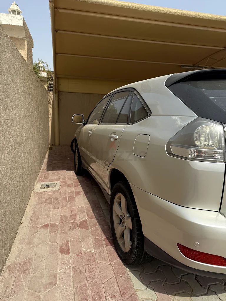 لكزس آر إكس-350 حالة جيدة جدًا63612072304514111