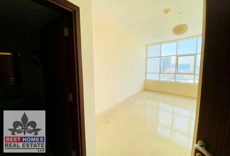 Spacious One Bedroom Apartment in Orient Towers with Covered Parking63867361234049114