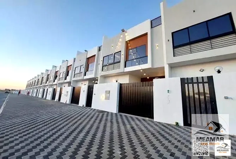 فيلا للبيع بسعر 85 ألف، مع سطح ومرآب للسيارات، تشطيب فاخر63717830197889112