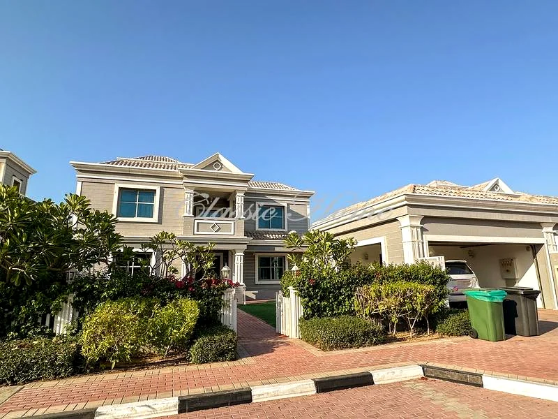 Huge and Modified Villa |   Detached - New World Style |  Pool and Gazebo | Available for Immediate Occupancy63920141329283112