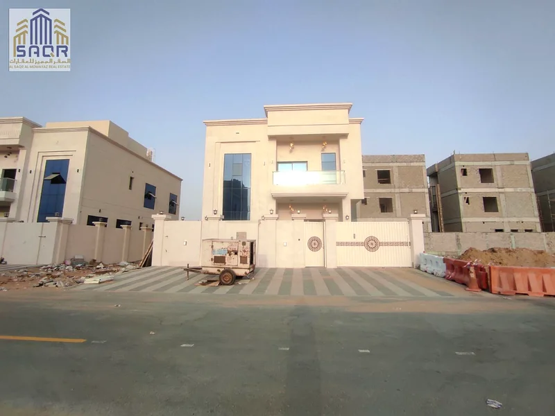 فيلا كلاسيكية فاخرة للبيع / في الحيلو 2 - عجمان / لجميع الجنسيات63911618942978113