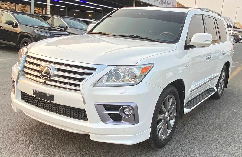 Lexus LX570 S V8 5.7L Full Option Model 201163612073473795111