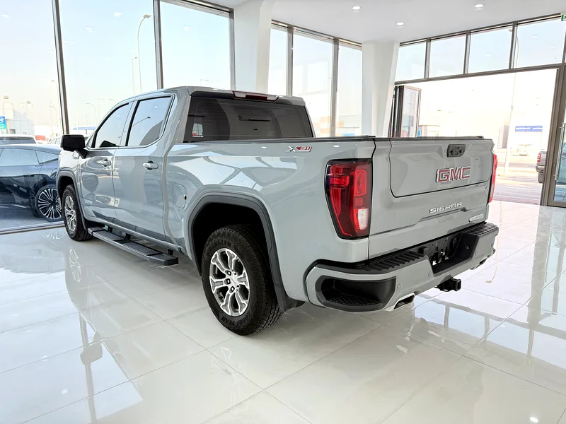 جي ام سي سييرا ايليفيشن GMC Sierra Elevation اربع باب رمادي / بيج خليجي الكندي 202463613736014849113
