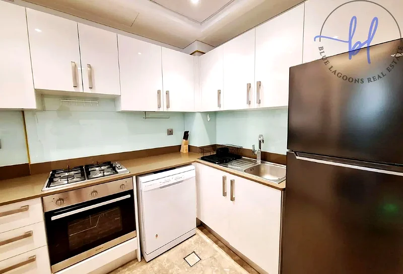 Full Marina View | Available Sep | Bills included63774419525507114