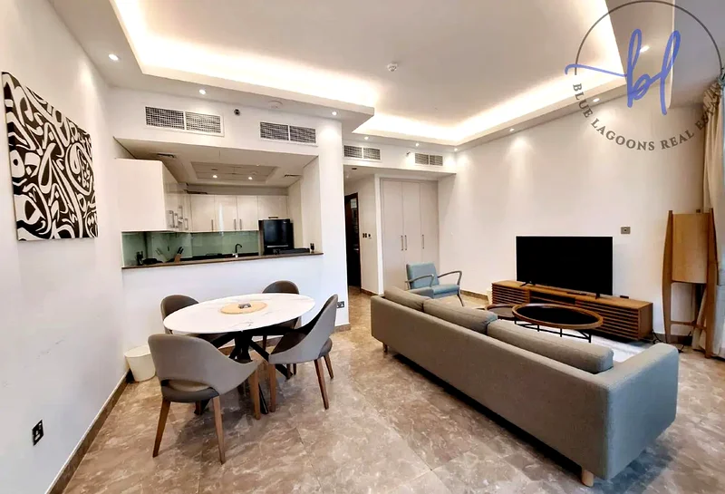 Full Marina View | Available Sep | Bills included63774419525507113