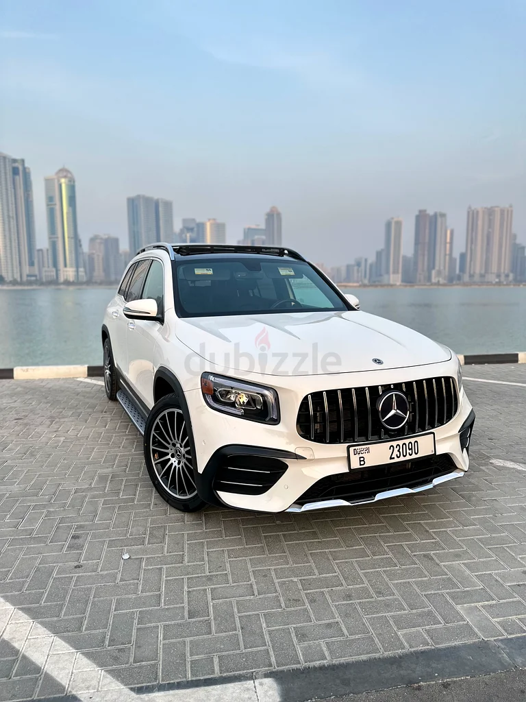 // MERCEDES-BENZ // GLB 250 4MATIC //63613737389827112