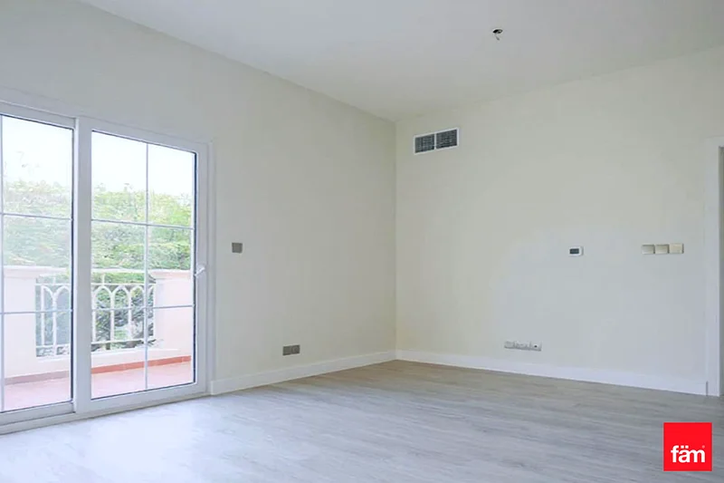 Corner Villa | Upgraded | 3BR + Study63729026176643112