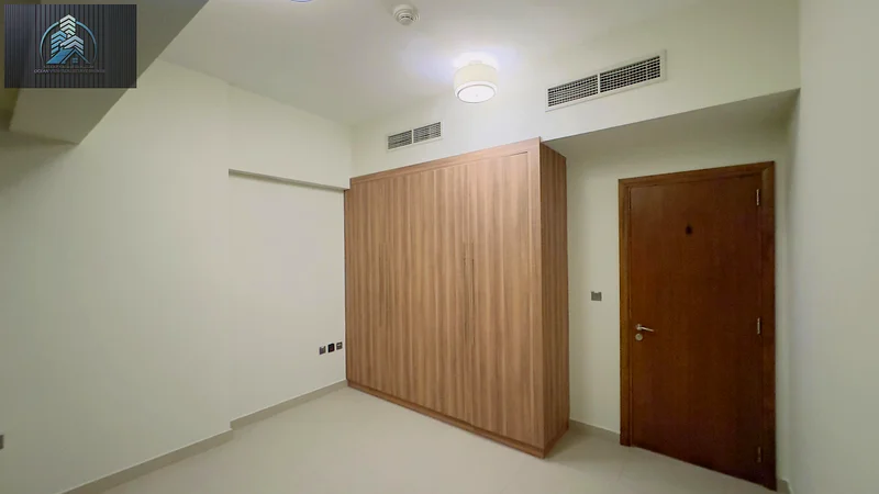 Well Maintain | Fabolous 2Bhk With Made Room And Store Room in Just {105k}63785681534337111