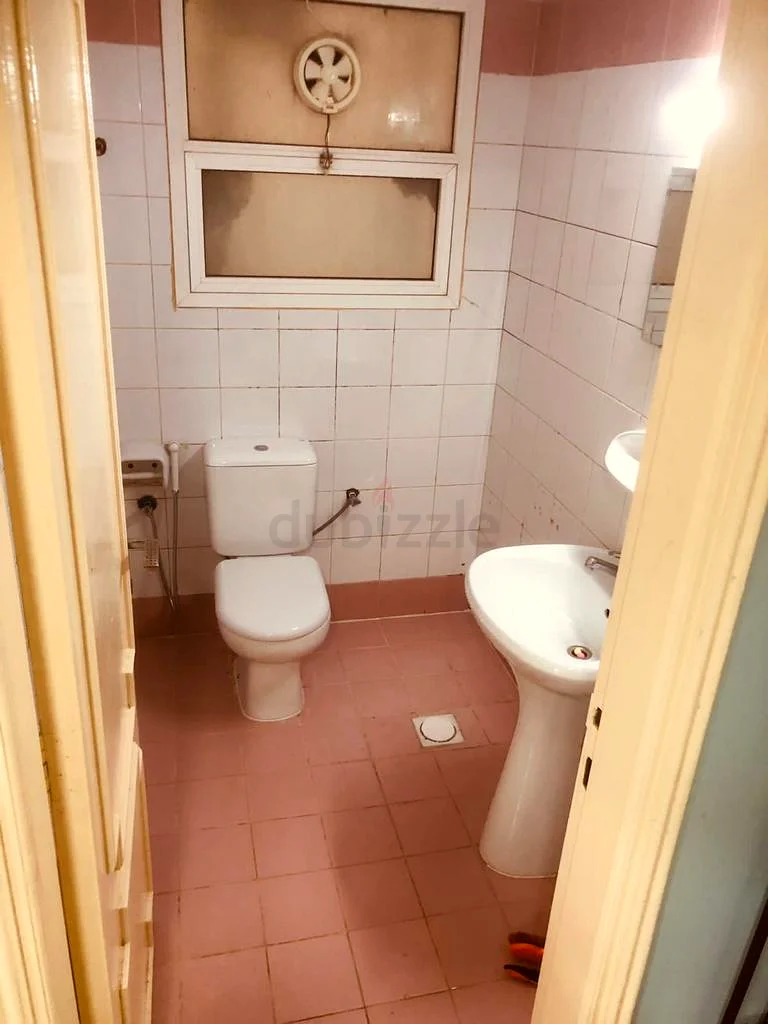 Executive capsule bed space near metro station63624723489282114