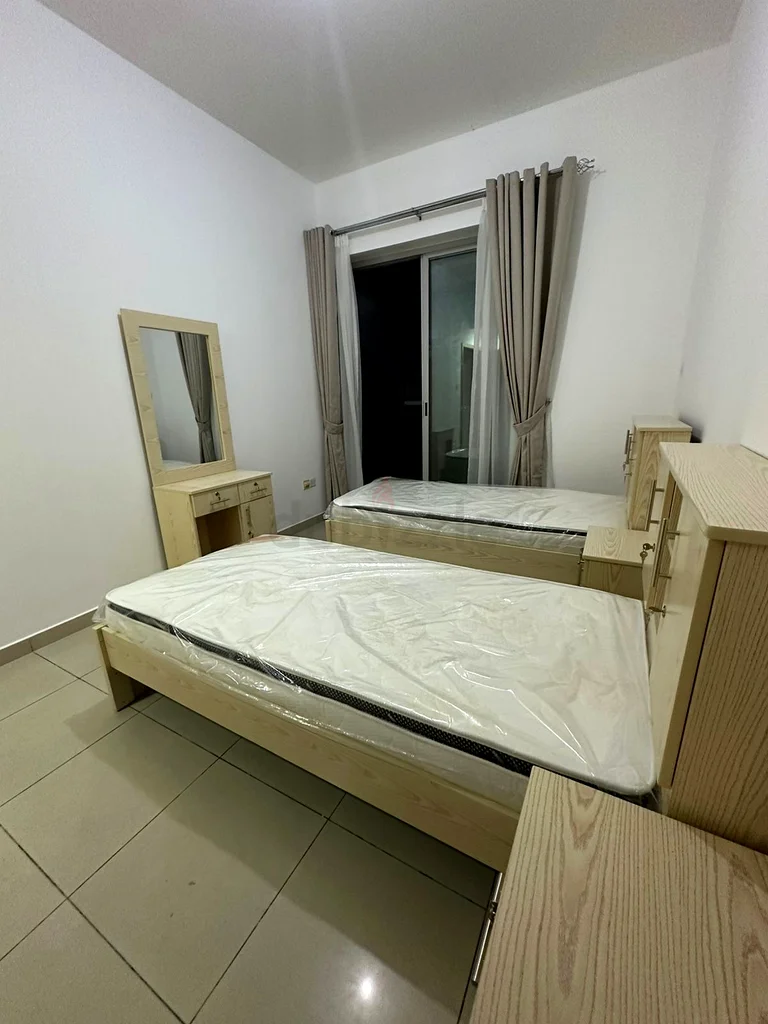 Flatmate (Room for girl)63624879982467113