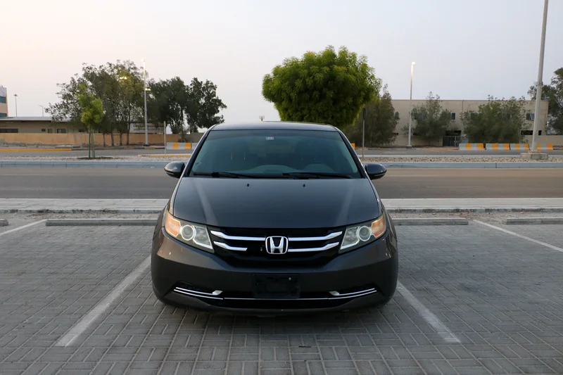 Honda Odyssey 9 seats 2014GCC63612063113089112