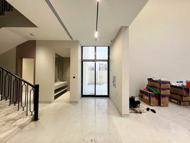 Brand New | Modern Layout | READY TO MOVE |63725079683971112