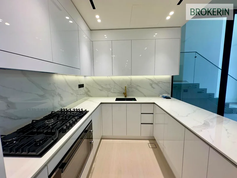 SPACIOUS +PRIVATE POOL | FIRST TENANT | HIGH FLOOR63785165855619114