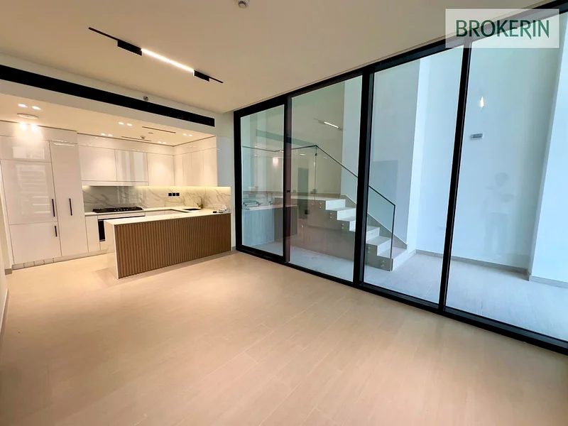 SPACIOUS +PRIVATE POOL | FIRST TENANT | HIGH FLOOR63785165855619112