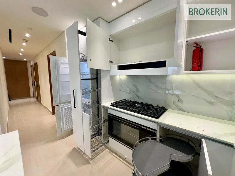 SPACIOUS +PRIVATE POOL | FIRST TENANT | HIGH FLOOR63785165855619111