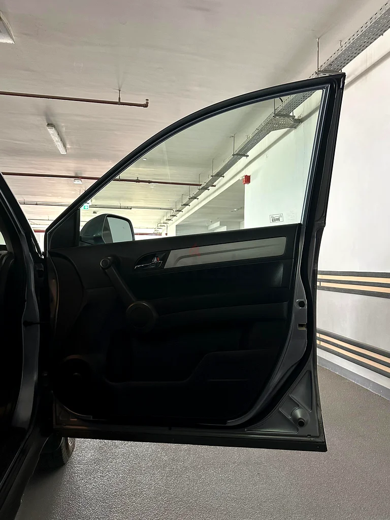 Honda CR-V Mint Condition 2010 Model63612063510531113