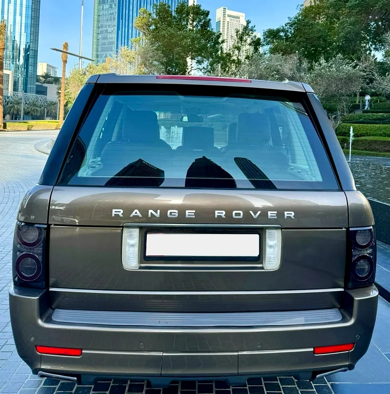 AUTOBIOGRAPHY RANGE ROVER VOGUE V8 .. TOP RANGE .. ACCIDENTS FREE ..VERY NEAT..GCC63612089658753113