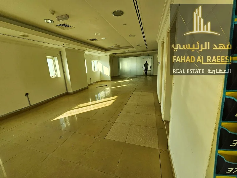 فرصة لا يُمكن تفويتها! طابق كامل مع 10 مكاتب مفتوحة في قلب النعيمية 2 - وبسعر لا يُصدق!63623235574402113