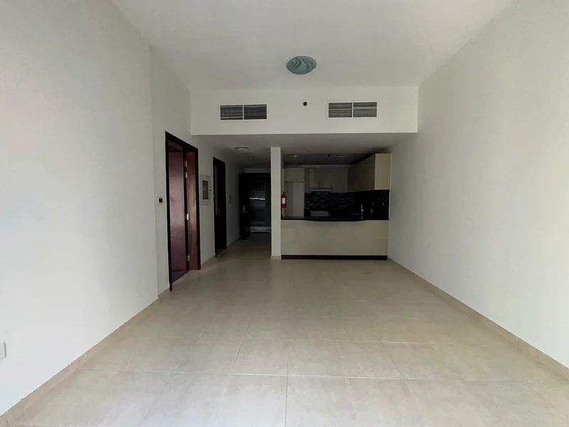 LUXURIOUS 1BHK !! SWIMMING POOL & PARKING !! READY TO MOVE63731364915203111