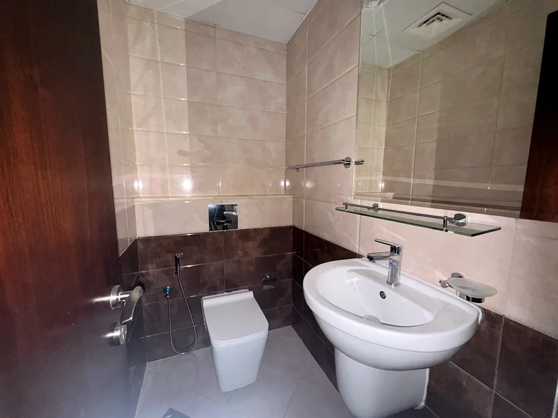 LUXURIOUS 1BHK !! SWIMMING POOL & PARKING !! READY TO MOVE63731364915203112