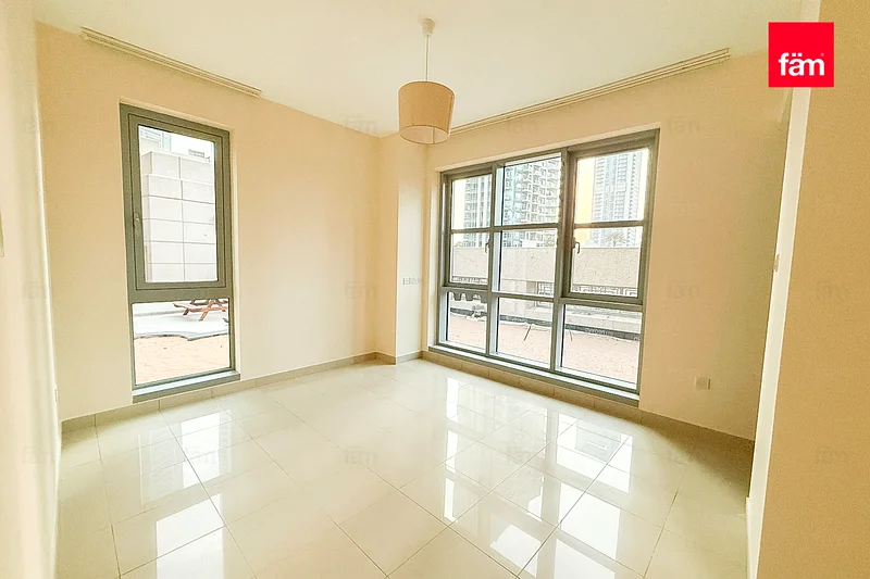 | 1 Bedroom + Study | Unfurnished | Bright |63770231720578114