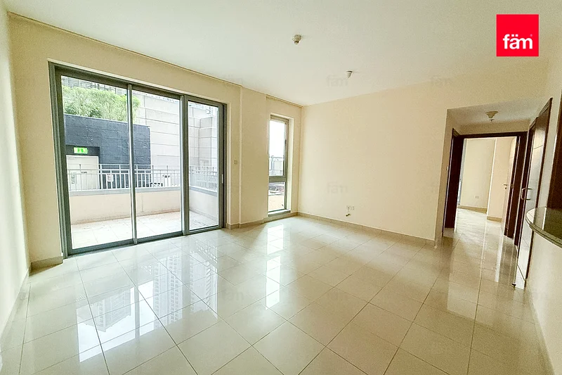 | 1 Bedroom + Study | Unfurnished | Bright |63770231720578111