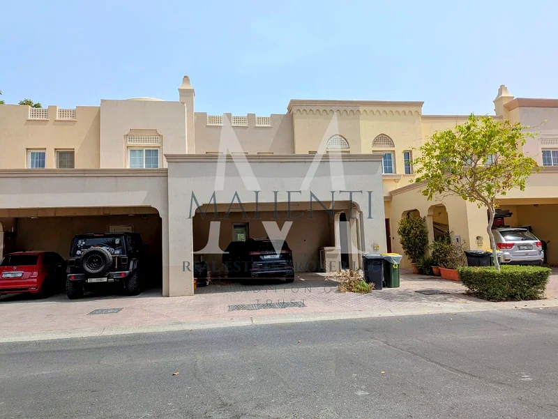 صف مفرد - بالقرب من البحيرة، 3 غرف نوم وغرفة دراسة63729025879298110