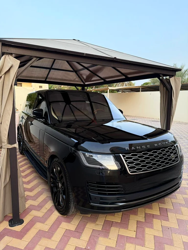 Range Rover Vogue supercharger, 6 cylinders, no accident, Al Tayer full service history63612089811075113