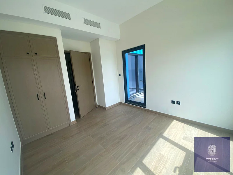 Single Row | Prime Location | Park facing63962570559491112