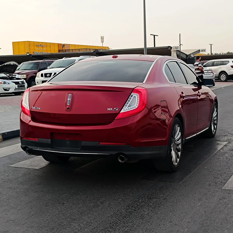Lincoln MKS Gulf model 201463612057322114113