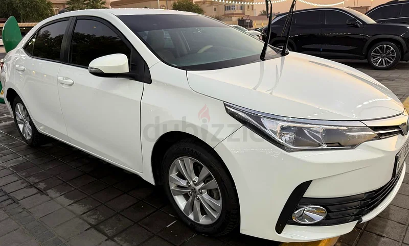 TOYOTA COROLLA GCC MID OPTION MODEL 2019 KM 69K63612452073730114