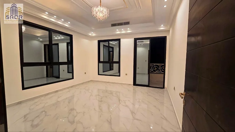 Classic villa, 4 rooms and 2 halls / freehold, no service fees / including fees63911828223875114