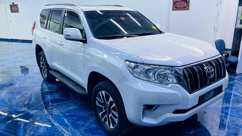 تويوتا برادو 2022 GXR V6 خليجي بحالة وكالة نظيفة جدا رقم واحد63612451174659112