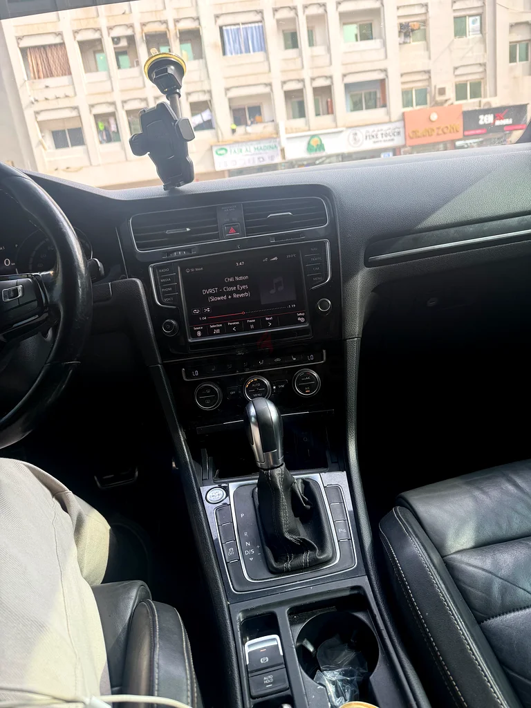 Volkswagen Golf R 2015 best car for sports people at best price63612061939842113