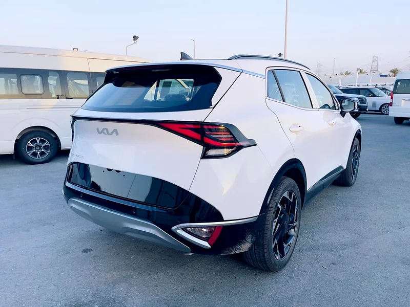 KIA Sportage 1.6L 2WD with panorama (GCC)63612078413058113