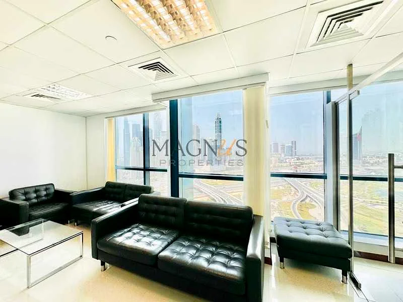 منظر ميناء على النهر | بالقرب من المترو | DMCC63619670164609112