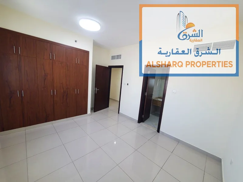 شقة من غرفتي نوم مع غرفة معيشة و3 حمامات وغرفة نوم رئيسية وشرفة بإطلالة رائعة63723946689539110