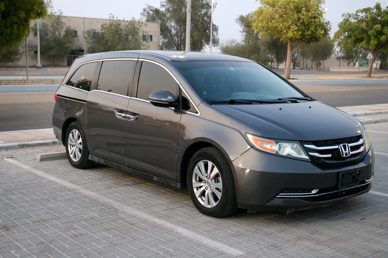 Honda Odyssey 9 seats 2014GCC63612063113089110