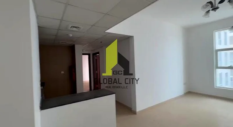 شقة واسعة مكونة من غرفتين وصالة متاحة للإيجار السنوي63724224258177114