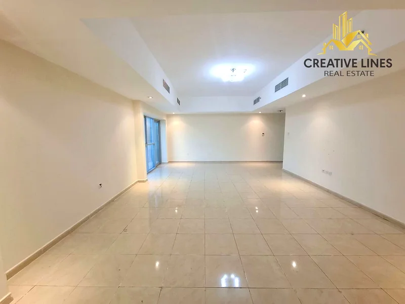 شقة فاخرة جداً بمساحة كبيرة من غرفتين نوم متاحة للعائلات63755216128003113