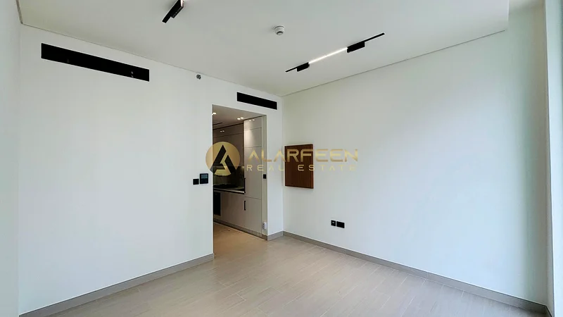 جديد بالكامل | شرفة جميلة | أجهزة مطبخ63785165789186113