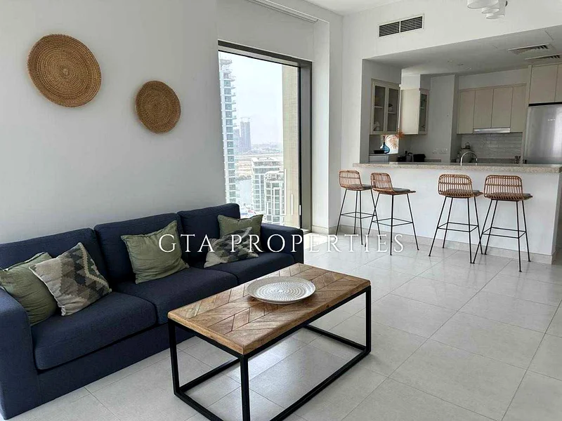 Spacious | Corner Unit | Pool Views | Vacant Now63760310057857113