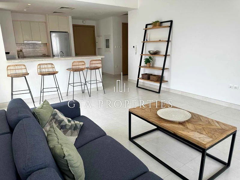 Spacious | Corner Unit | Pool Views | Vacant Now63760310057857112