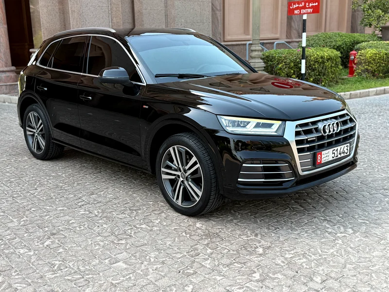 Audi Q5 2018 Quattro 45 TFSI S-Line , GCC , all Service History with aAli and Sons63612087549313111